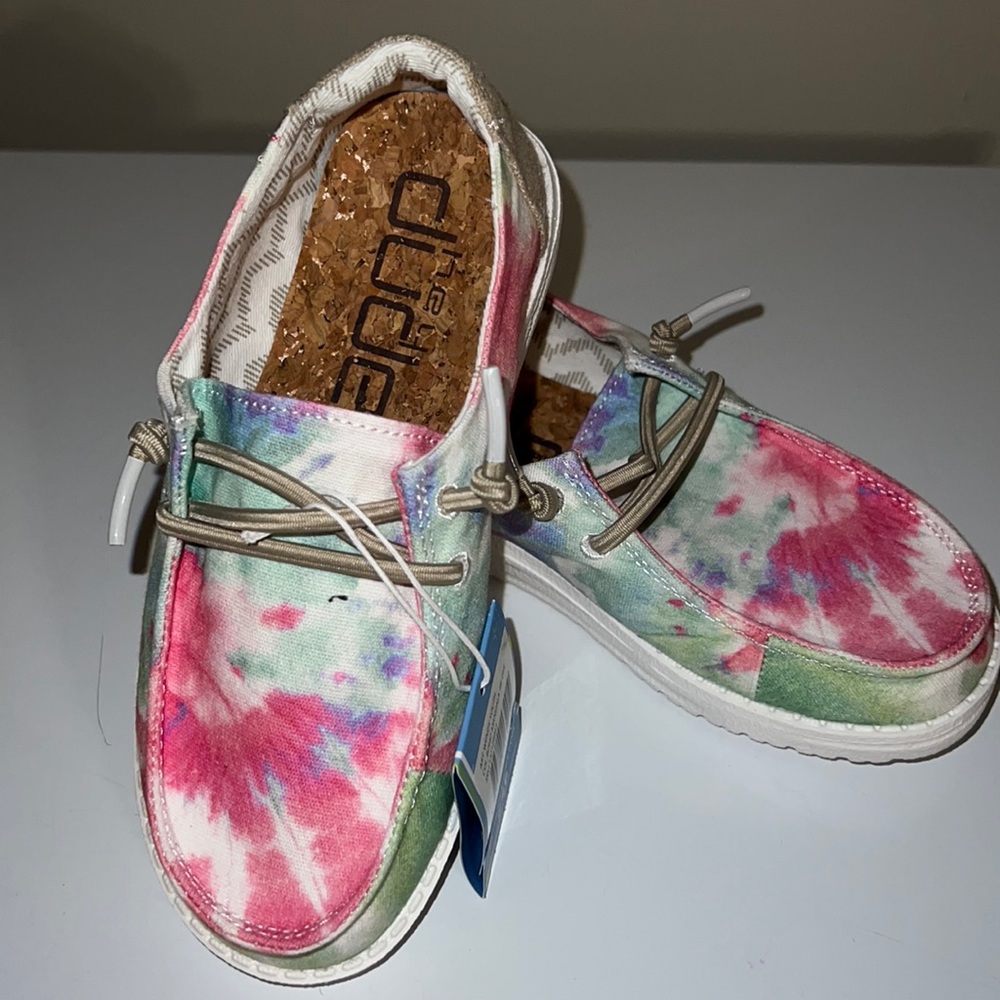 Youth girls  Wendy Hey Dudes size 12 color: boho mandala tie dye